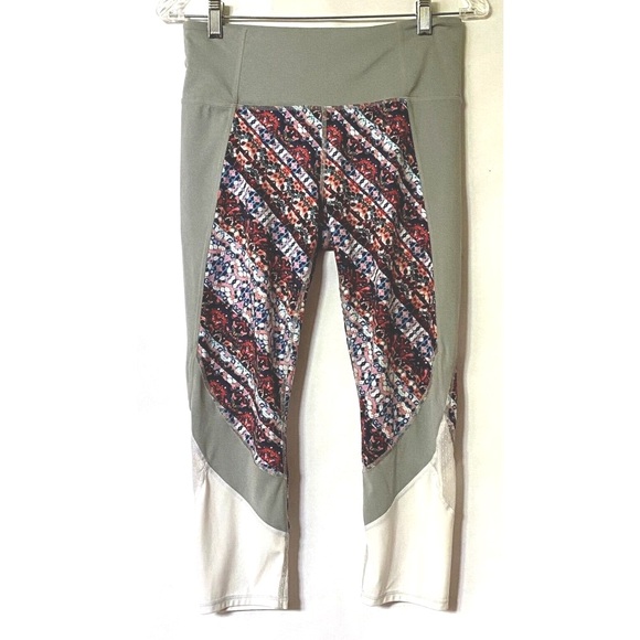 Athleta Leggings Women's Medium Multicolor Floral Mesh Capris - Picture 1 of 16